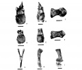 Isisaurus colberti (holotype) vertèbre caudale médiane (ISI R335/43) en vues antérieure (A), postérieure (B) et ventrale (C) ; vertèbre caudale distale (ISI R335/46) en vues antérieure (D), postérieure (E) et ventrale (F) ; chevron (ISI R335/54) en vues antérieure (G) et latérale (H). Barre d’échelle = 5 cm. Scapula et coracoïde (ISI R335/57 et ISI R335/58) en vue latérale (I). Barre d’échelle = 30 cm. D’après Jain et Bandyopadhyay, 1997.